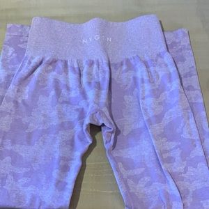NVGTN leggings size medium